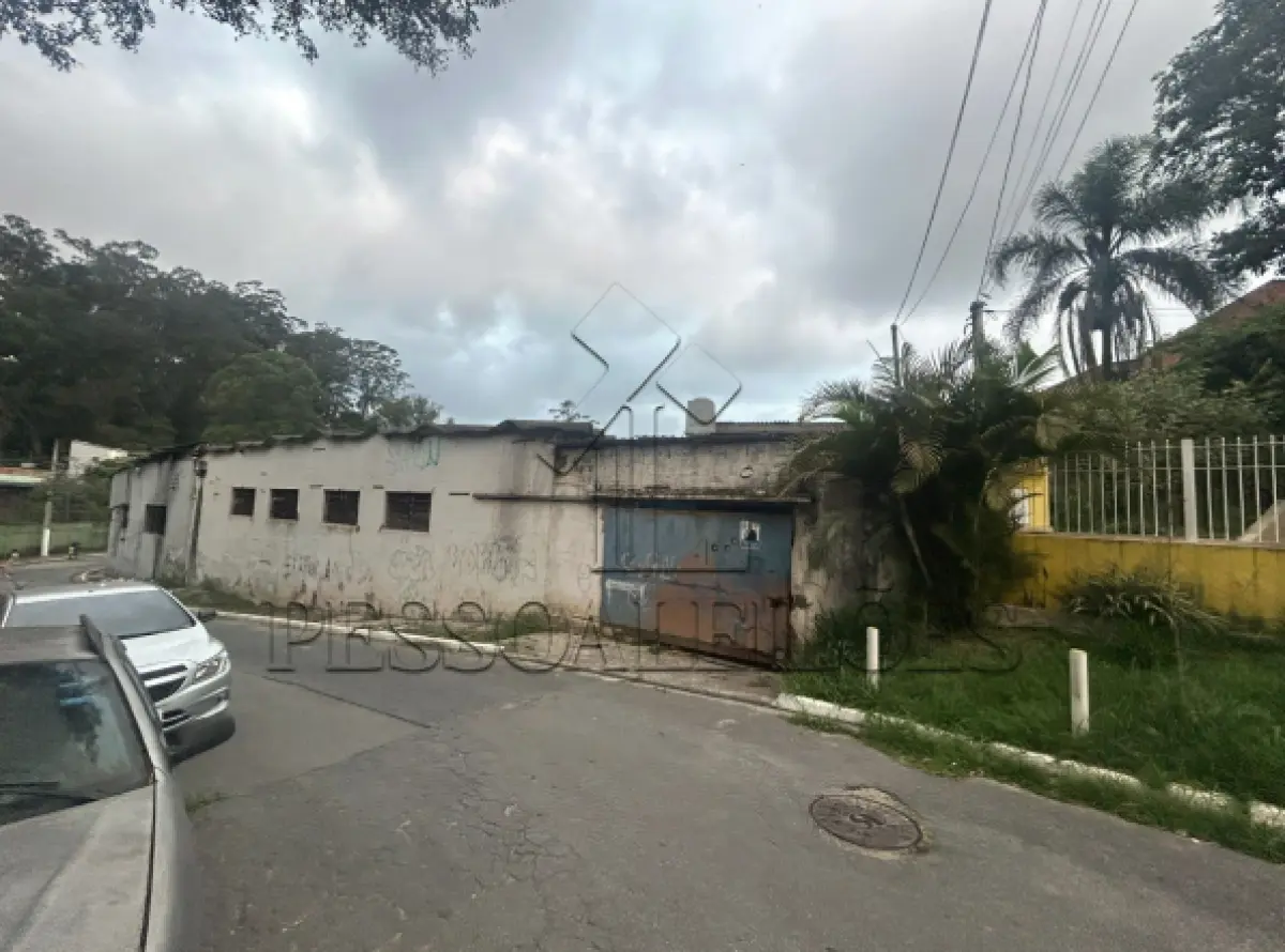 LOTE 004 - Galpão no Jardim Tapera