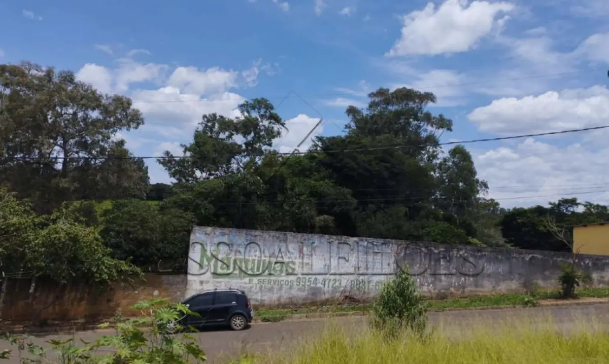 LOTE 146 - Galpão
