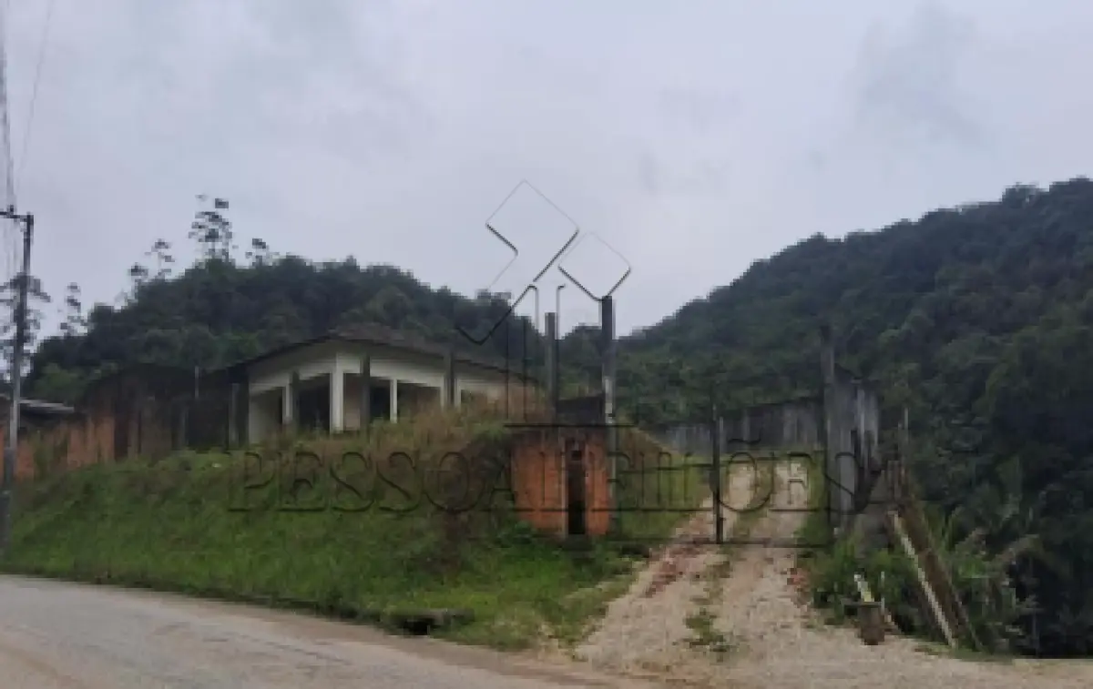 LOTE 006 - BRUSQUE/SC - RIO BRANCO - CASA