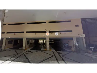 LOTE 001 - Ed. Garage do Carmo